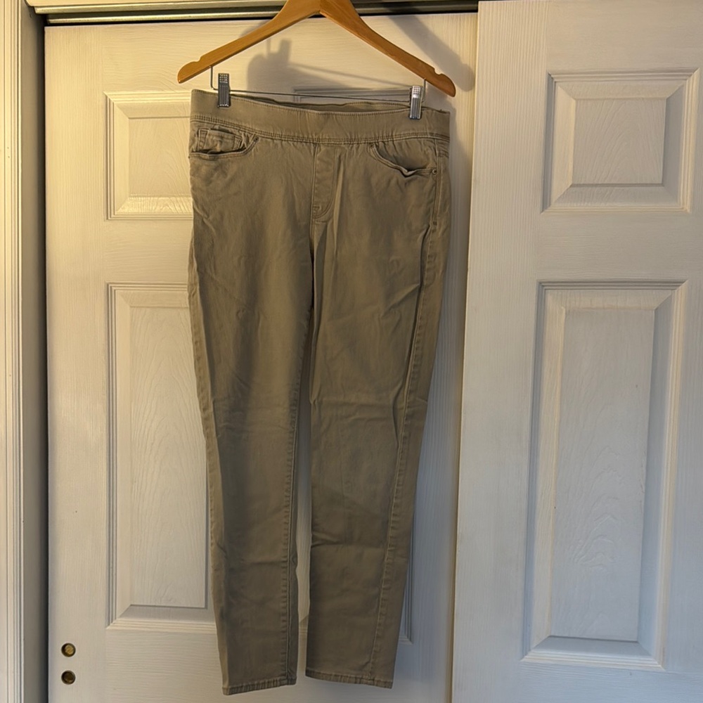 Levi's Women's Beige Tummy Tucker Skinny Jeans